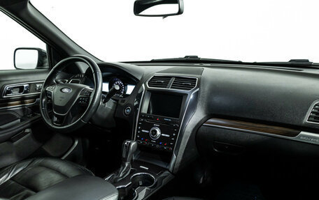 Ford Explorer VI, 2018 год, 2 699 700 рублей, 10 фотография