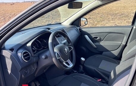Renault Logan II, 2021 год, 1 500 000 рублей, 5 фотография