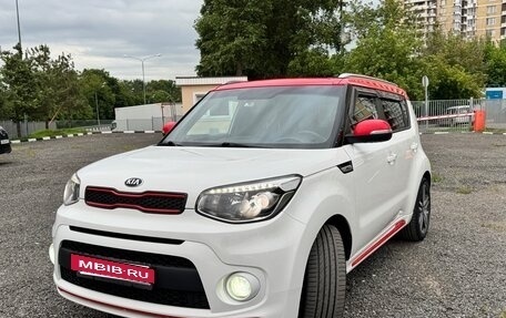 KIA Soul II рестайлинг, 2018 год, 2 000 000 рублей, 8 фотография