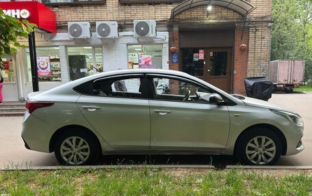 Hyundai Solaris II рестайлинг, 2017 год, 750 000 рублей, 6 фотография