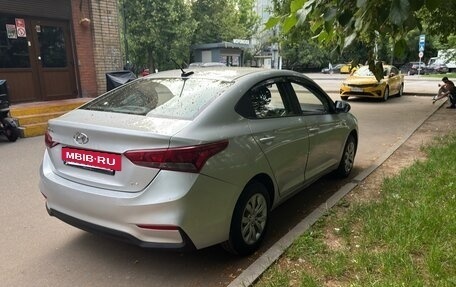 Hyundai Solaris II рестайлинг, 2017 год, 750 000 рублей, 5 фотография