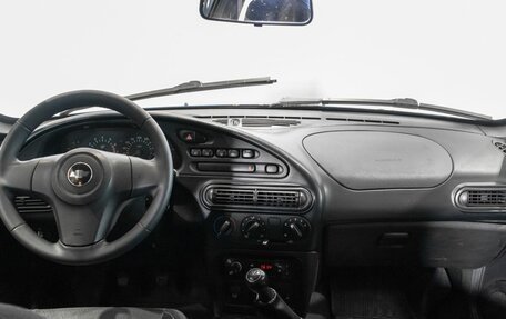 Chevrolet Niva I рестайлинг, 2017 год, 770 000 рублей, 6 фотография