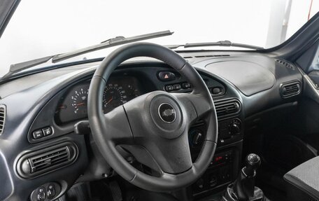 Chevrolet Niva I рестайлинг, 2017 год, 770 000 рублей, 5 фотография