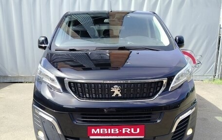 Peugeot Traveller I, 2018 год, 2 599 000 рублей, 5 фотография