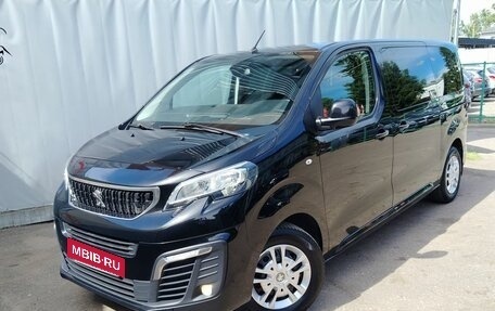 Peugeot Traveller I, 2018 год, 2 599 000 рублей, 2 фотография