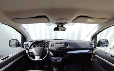 Peugeot Traveller I, 2018 год, 2 599 000 рублей, 15 фотография