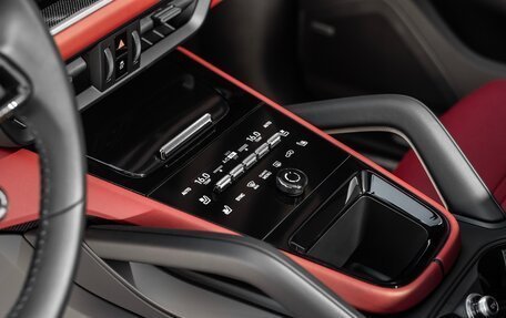 Porsche Cayenne III, 2025 год, 23 048 300 рублей, 21 фотография