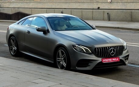 Mercedes-Benz E-Класс, 2018 год, 4 200 000 рублей, 1 фотография