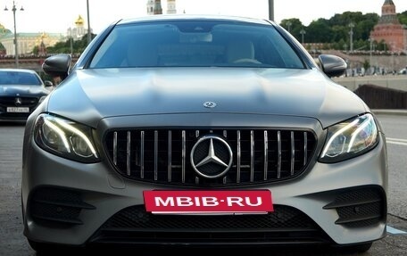 Mercedes-Benz E-Класс, 2018 год, 4 200 000 рублей, 2 фотография