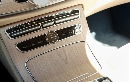 Mercedes-Benz E-Класс, 2018 год, 4 200 000 рублей, 10 фотография