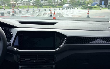 Volkswagen T-Cross I, 2021 год, 1 416 700 рублей, 17 фотография