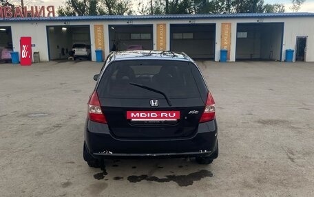 Honda Fit III, 2002 год, 330 000 рублей, 3 фотография