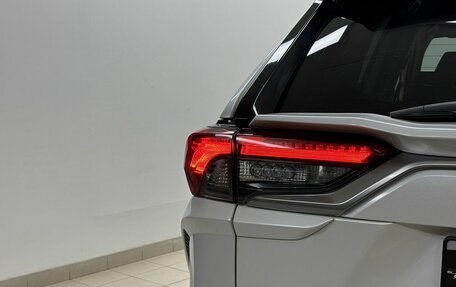 Toyota RAV4, 2020 год, 3 250 000 рублей, 10 фотография