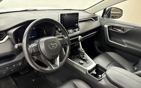 Toyota RAV4, 2020 год, 3 250 000 рублей, 11 фотография