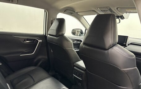 Toyota RAV4, 2020 год, 3 250 000 рублей, 13 фотография