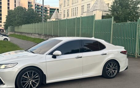 Toyota Camry, 2021 год, 2 995 000 рублей, 4 фотография