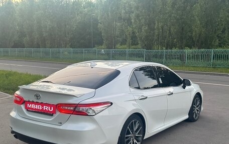 Toyota Camry, 2021 год, 2 995 000 рублей, 6 фотография