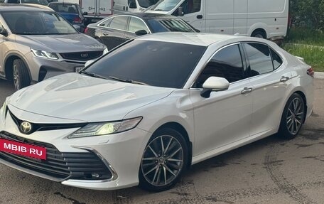 Toyota Camry, 2021 год, 2 995 000 рублей, 8 фотография