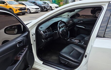 Toyota Camry, 2016 год, 2 200 000 рублей, 13 фотография