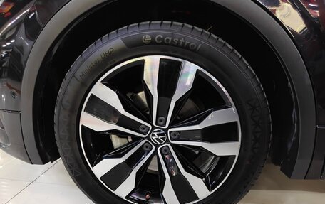 Volkswagen Tiguan II, 2022 год, 2 120 000 рублей, 13 фотография