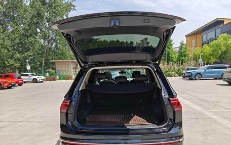 Volkswagen Tiguan II, 2022 год, 2 120 000 рублей, 12 фотография