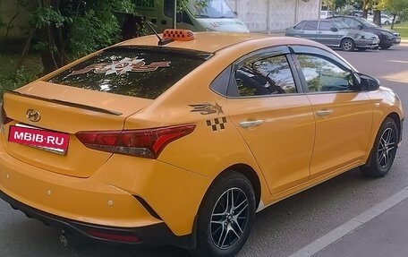 Hyundai Solaris II рестайлинг, 2020 год, 880 000 рублей, 4 фотография