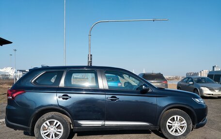 Mitsubishi Outlander III рестайлинг 3, 2019 год, 1 800 000 рублей, 21 фотография