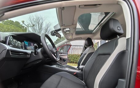 Volkswagen Golf VIII, 2022 год, 1 550 000 рублей, 16 фотография