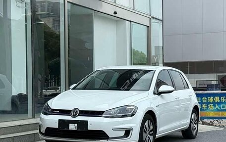 Volkswagen Golf VII, 2018 год, 1 150 010 рублей, 1 фотография