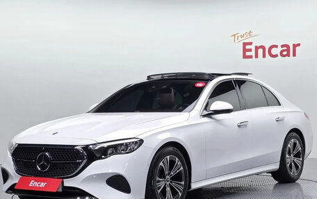 Mercedes-Benz E-Класс, 2025 год, 5 975 700 рублей, 1 фотография