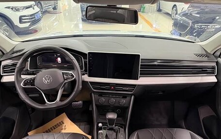 Volkswagen Tiguan II, 2023 год, 2 540 000 рублей, 2 фотография