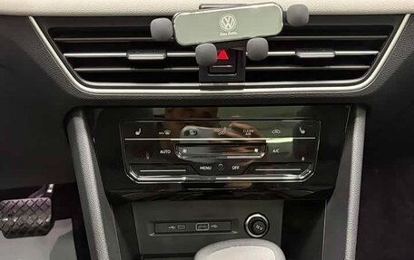 Volkswagen Tiguan II, 2023 год, 2 500 000 рублей, 13 фотография