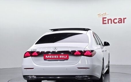 Mercedes-Benz E-Класс, 2025 год, 5 975 700 рублей, 4 фотография