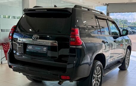Toyota Land Cruiser Prado 150 рестайлинг 2, 2020 год, 5 487 000 рублей, 6 фотография