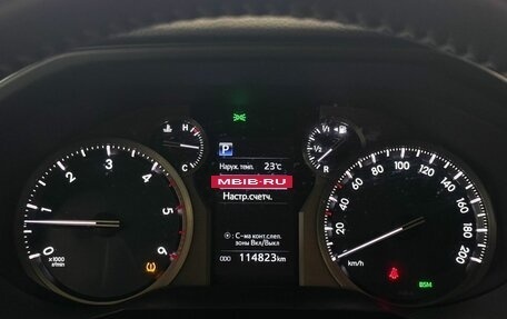 Toyota Land Cruiser Prado 150 рестайлинг 2, 2020 год, 5 487 000 рублей, 12 фотография