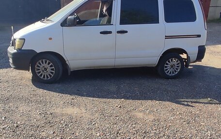 Toyota Town Ace III, 2001 год, 550 000 рублей, 1 фотография