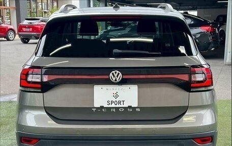 Volkswagen T-Cross I, 2022 год, 1 050 000 рублей, 6 фотография