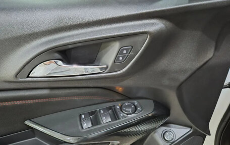 Chevrolet Trax, 2023 год, 1 636 000 рублей, 16 фотография