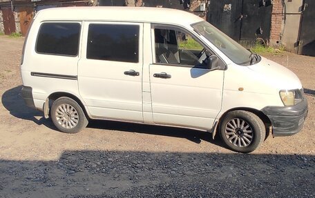 Toyota Town Ace III, 2001 год, 550 000 рублей, 2 фотография