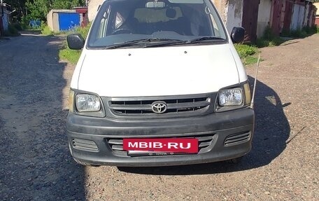 Toyota Town Ace III, 2001 год, 550 000 рублей, 4 фотография
