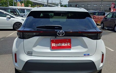 Toyota Yaris Cross, 2023 год, 1 500 000 рублей, 3 фотография