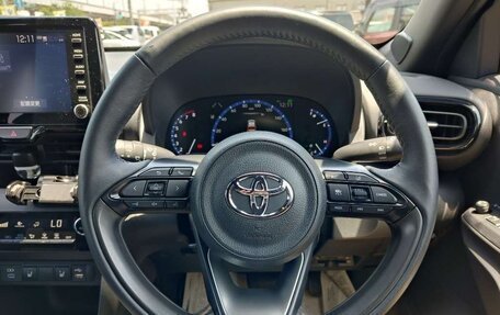 Toyota Yaris Cross, 2023 год, 1 500 000 рублей, 15 фотография