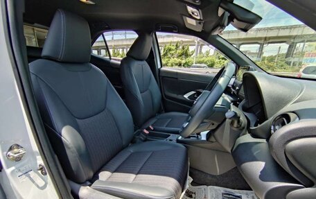 Toyota Yaris Cross, 2023 год, 1 500 000 рублей, 18 фотография