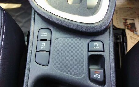Toyota Yaris Cross, 2023 год, 1 500 000 рублей, 28 фотография