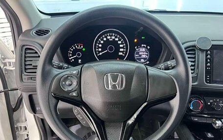 Honda Vezel, 2022 год, 1 650 000 рублей, 10 фотография