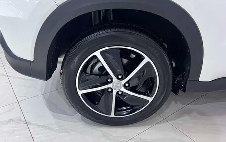 Honda Vezel, 2022 год, 1 650 000 рублей, 17 фотография
