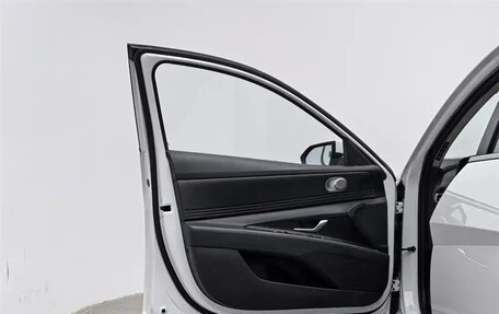 Hyundai Elantra, 2023 год, 975 536 рублей, 8 фотография