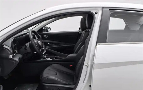 Hyundai Elantra, 2023 год, 975 536 рублей, 10 фотография