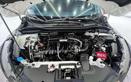 Honda Vezel, 2022 год, 1 650 000 рублей, 18 фотография