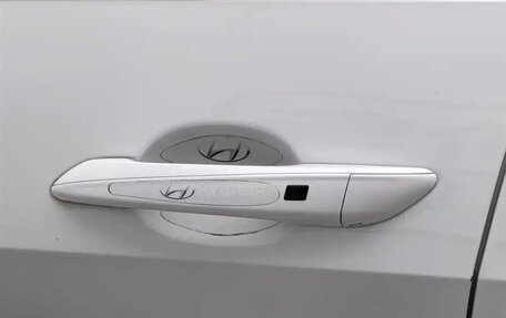 Hyundai Elantra, 2023 год, 975 536 рублей, 18 фотография
